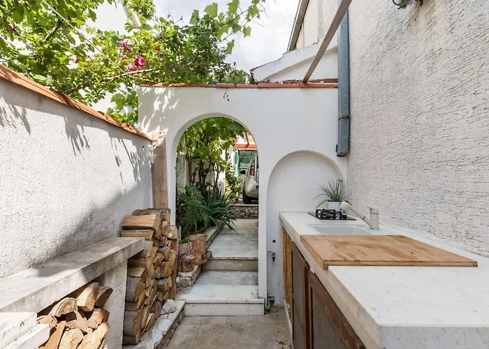 Kanica By Adriatic Sea Zaglavice